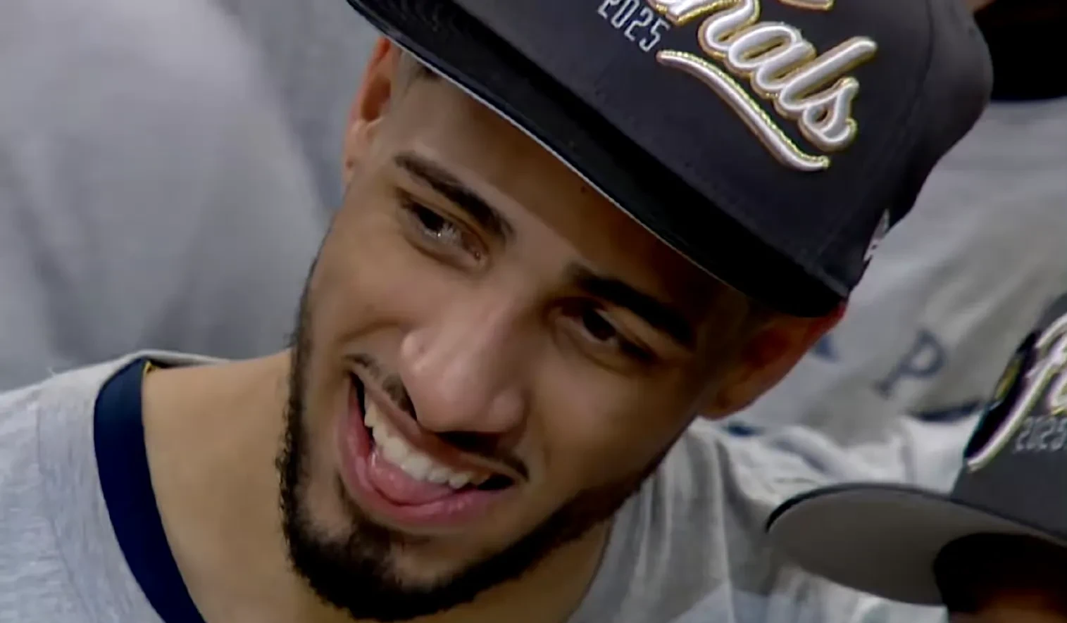 亚博体育官方网站-西亚卡姆新星表现优异表现突出，C9前途光明！全场沸腾不已-亚博体育官方网站